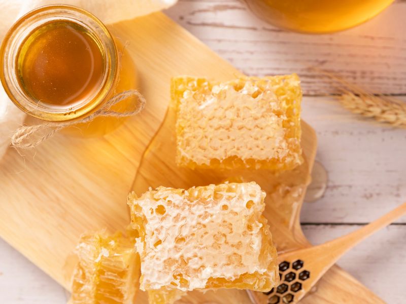 Mật ong Hải Hoàn Vàng San