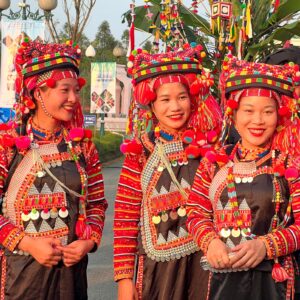 Bộ trang phục truyền thống Hà Nhì Hoa – Mường tè Liên hệ 0914.258.993
