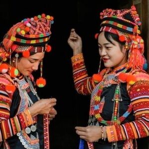 Bộ trang phục truyền thống Hà Nhì Hoa – Mường tè Liên hệ 0914.258.993