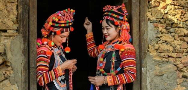 Bộ trang phục truyền thống Hà Nhì Hoa – Mường tè Liên hệ 0914.258.993