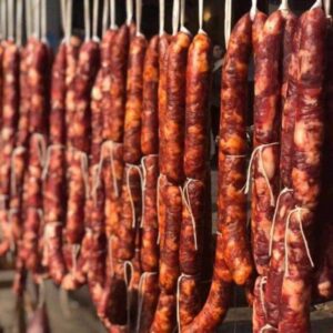 Lạp sườn Lợn đen Thiết Hà