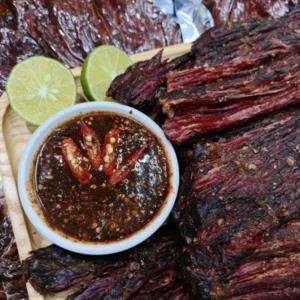 Thịt trâu gác bếp Thắm Hùng 1KG