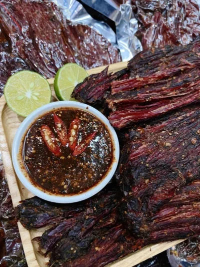 Thịt trâu gác bếp Thắm Hùng 0.5kg